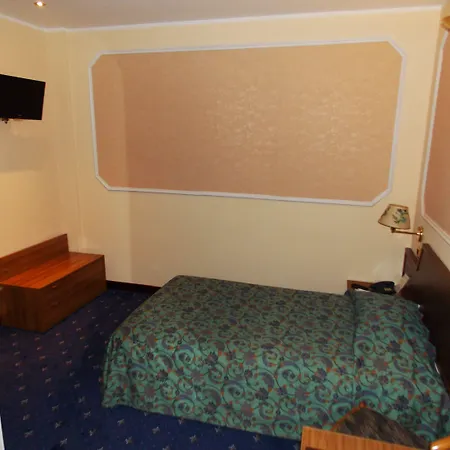 Elena Hotell Saint-Vincent