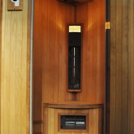 Elena Otel 3*