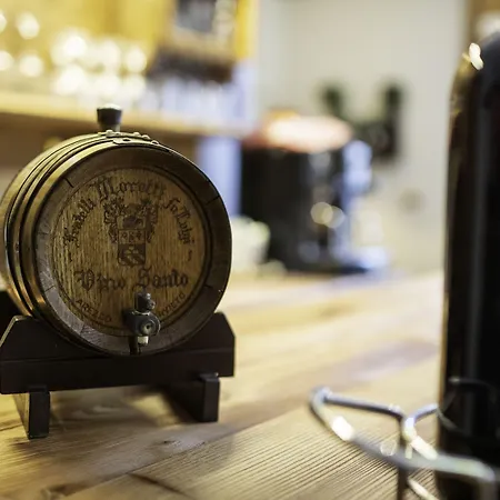 Elena Hotell Saint-Vincent